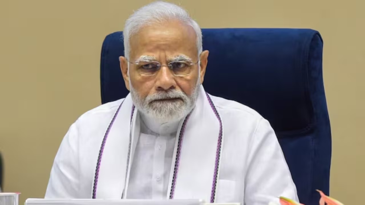 PM मोदी