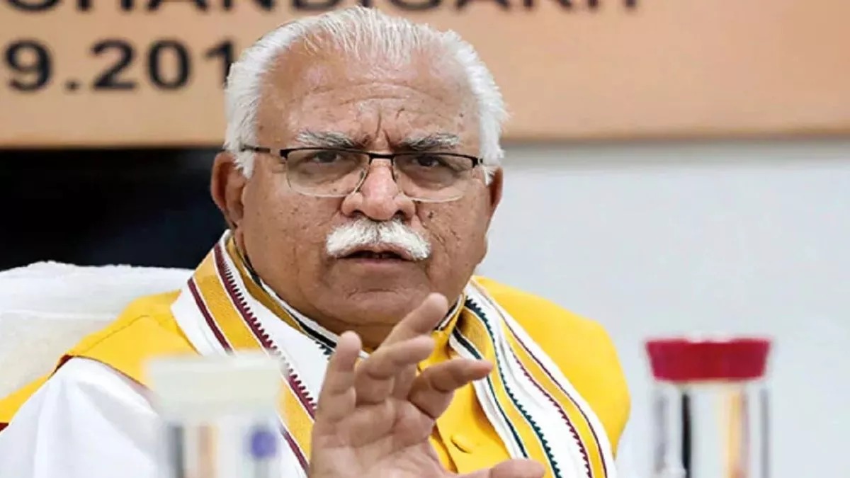 केंद्रीय मंत्री मनोहर लाल ट्रेन से पहुंचे करनाल