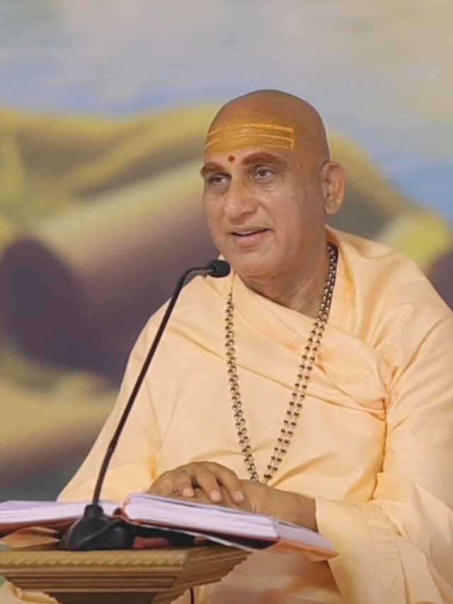 Swami Avdheshanand Giri