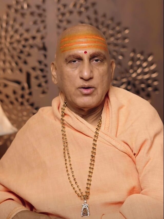 Swami Avdheshanand Giri