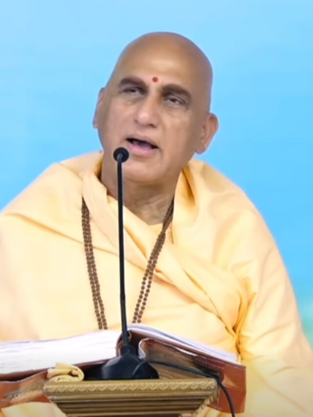 Swami Avdheshanand Giri