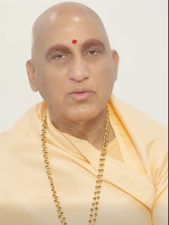 Swami Avdheshanand Giri