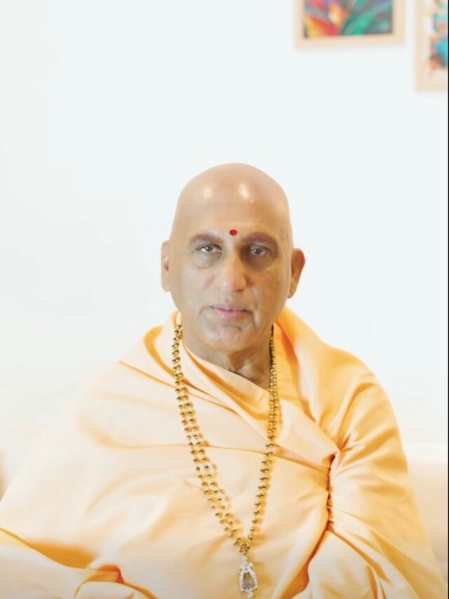 Swami Avdheshanand Giri