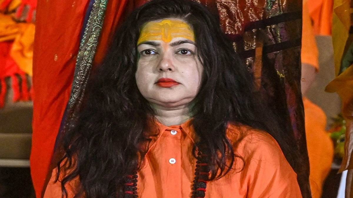 Actress turned Sadhvi Mamta Kulkarni: एक्ट्रेस से साध्वी बनी ममता कुलकर्णी का चौंकाने वाला बयान