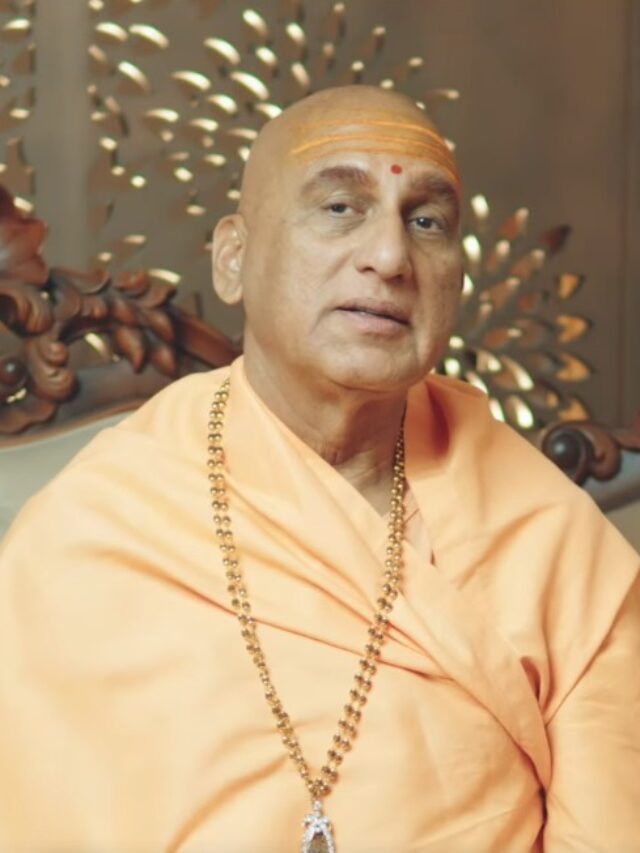 Swami Avdheshanand Giri