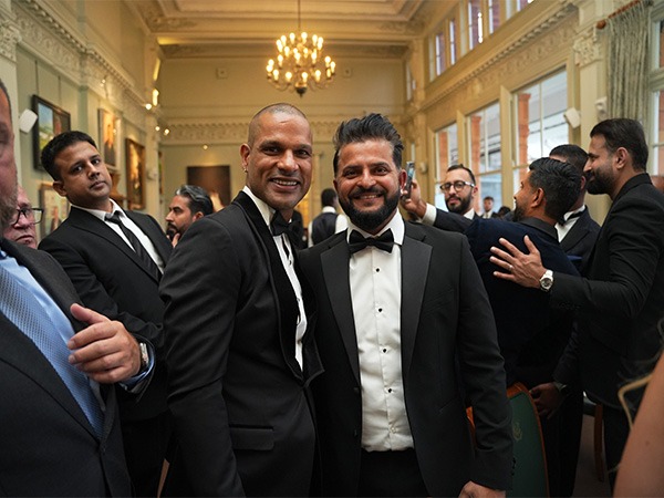 ED ने सुरेश रैना और शिखर धवन