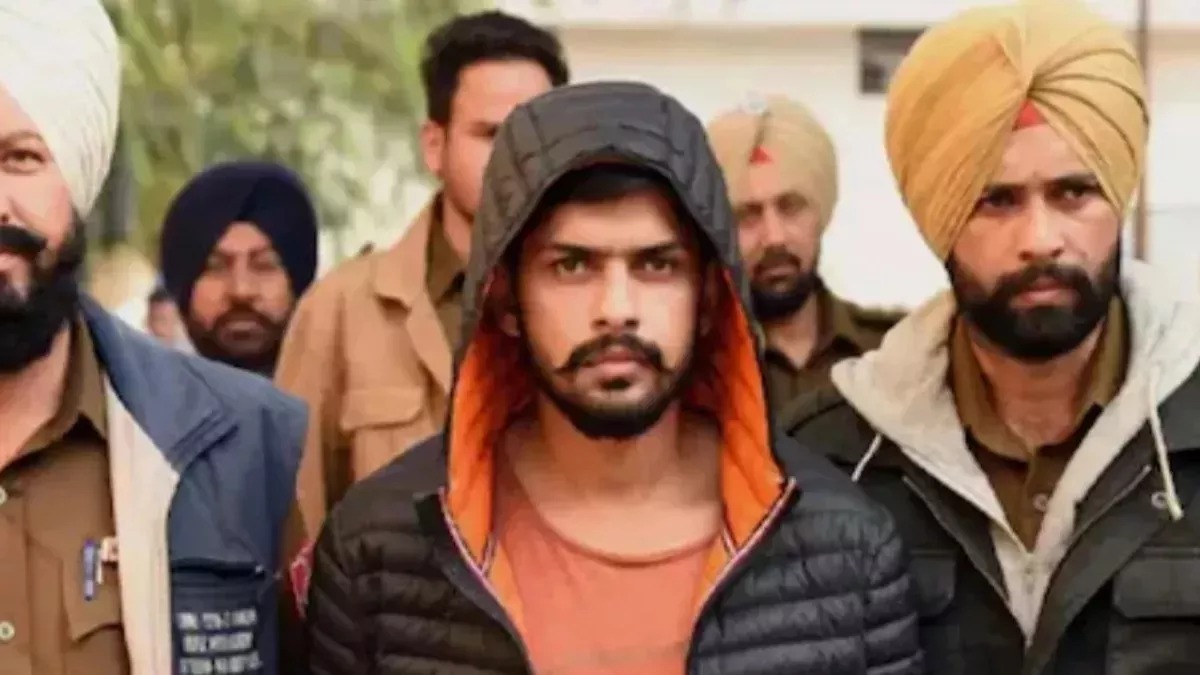 अचानक ट्रेड में आई गैंगस्टर लॉरेंस की फोटो लगी जैकेट