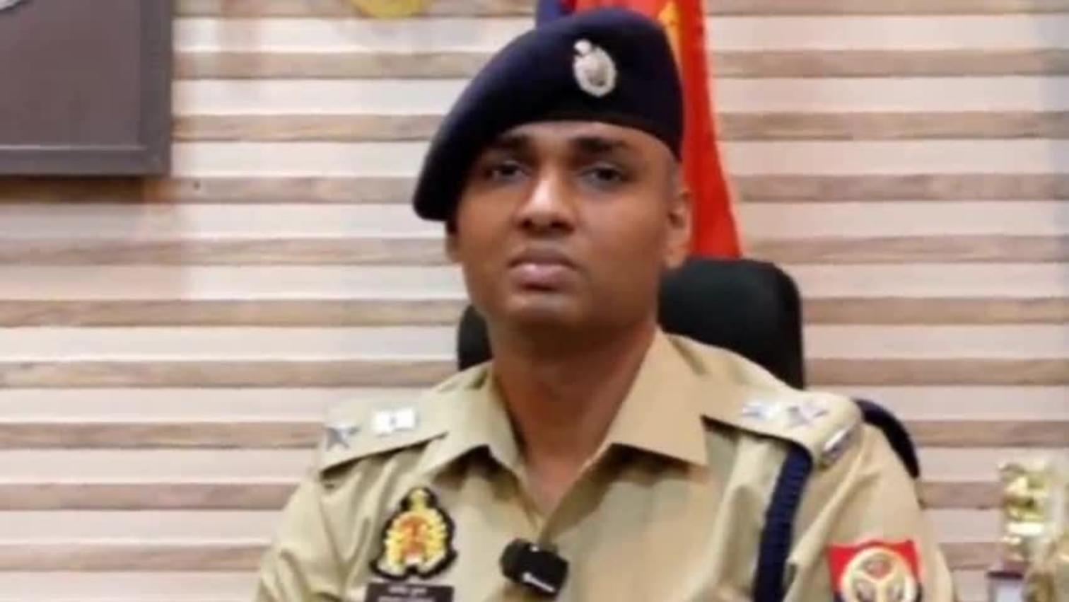 UP: देवरिया में तैनात पुलिस अधीक्षक संजीव सुमन का बयान