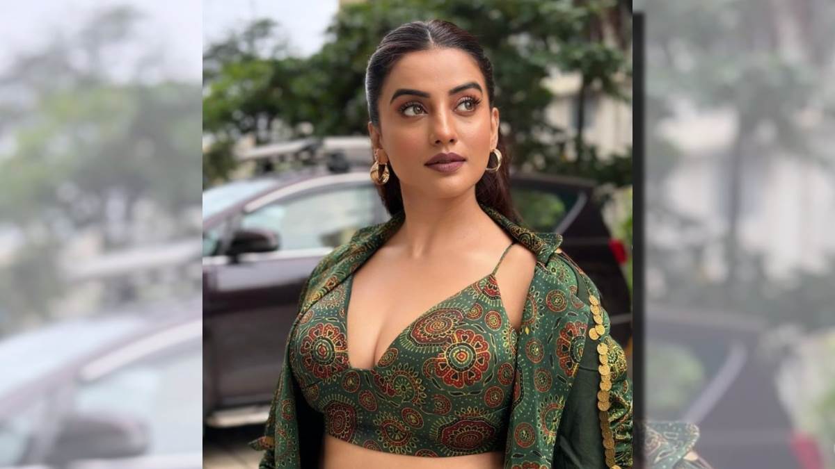 Famous storyteller Indresh Upadhyay: प्रसिद्ध कथावाचक इंद्रेश उपाध्याय से भोजपुरी इंडस्ट्री की मशहूर सिंगर