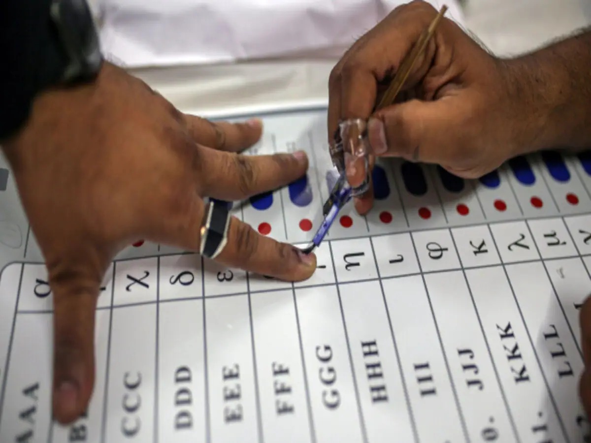 विधानसभा चुनाव से पहले पंजाब में गरमाई सियासत