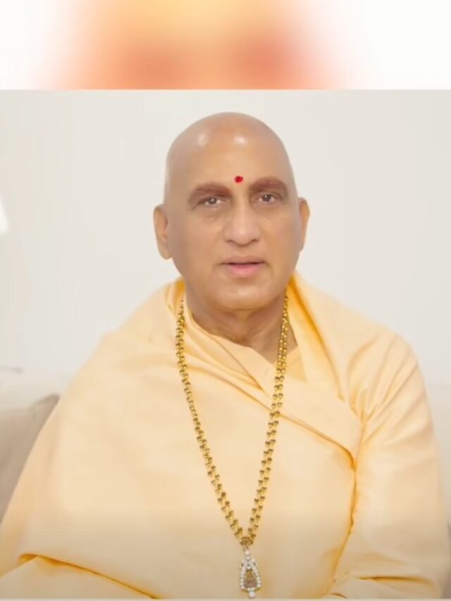 Swami Avdheshanand Giri
