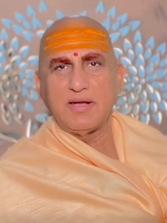 Swami Avdheshanand Giri