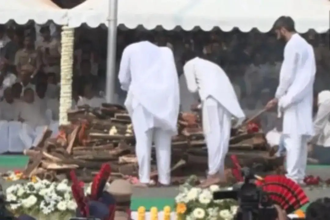 पंचतत्व में विलीन हुए अजित पवार