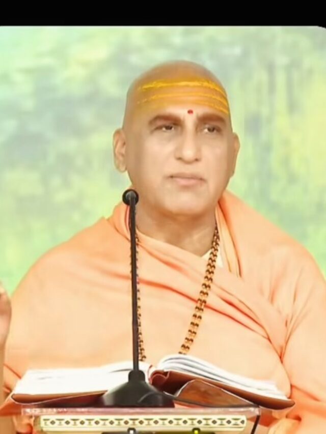 Swami Avdheshanand Giri