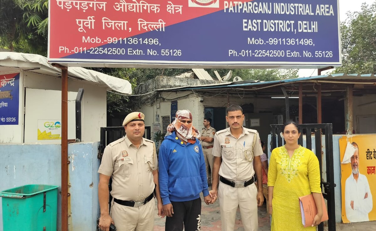 दिल्ली में उबर राइडर द्वारा युवती से छेड़छाड़ और होटल में लड़की की लाश मिलने की घटना