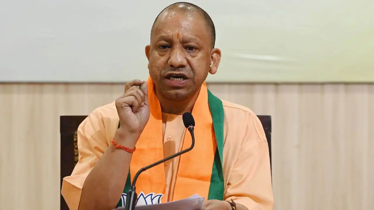 यूपी पुलिस में होगी 1 लाख नई भर्तियां, सीएम योगी ने किया बड़ा एलान