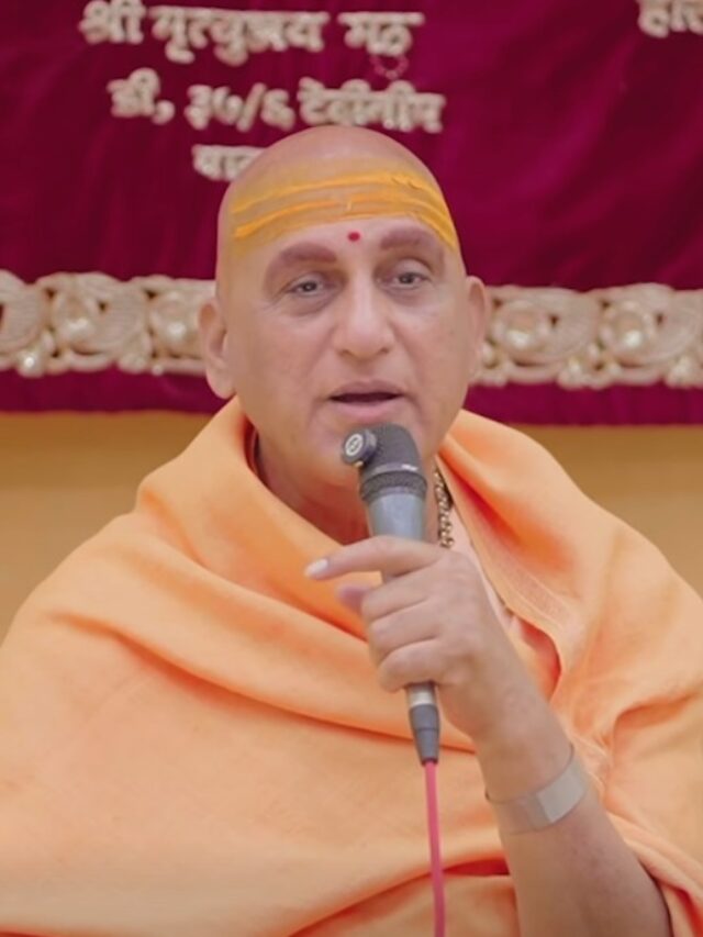 Swami Avdheshanand Giri