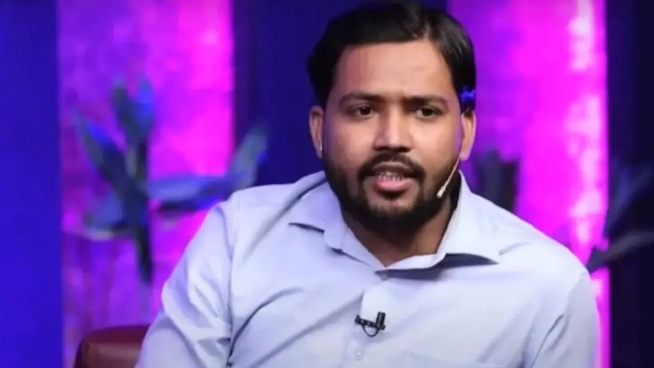 फायरिंग मामले में खान सर पर हुई FIR