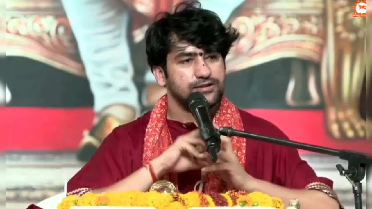 राम मंदिर चढ़ावा चोरी पर बोले बाबा बागेश्वर