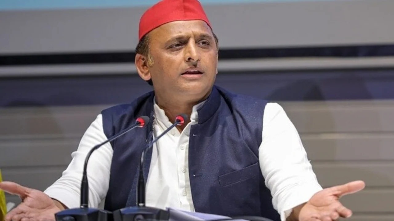 अखिलेश यादव