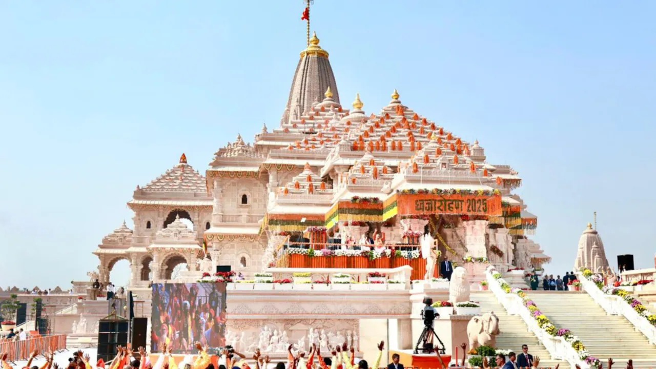 राम मंदिर भर्ती में भी गड़बड़ी के आरोप! चढ़ावा चोरी जांच के बीच अब नौकरी देने के नाम पर रिश्वत की पड़ताल 9 राम मंदिर भर्ती में भी गड़बड़ी के आरोप