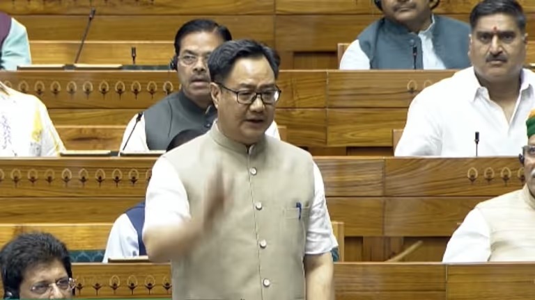 छात्र आंदोलन पर संसद में चर्चा को तैयार सरकार, किरेन रिजिजू बोले- हंगामा नहीं, चर्चा हो 1 छात्र आंदोलन पर संसद में चर्चा को तैयार सरकार